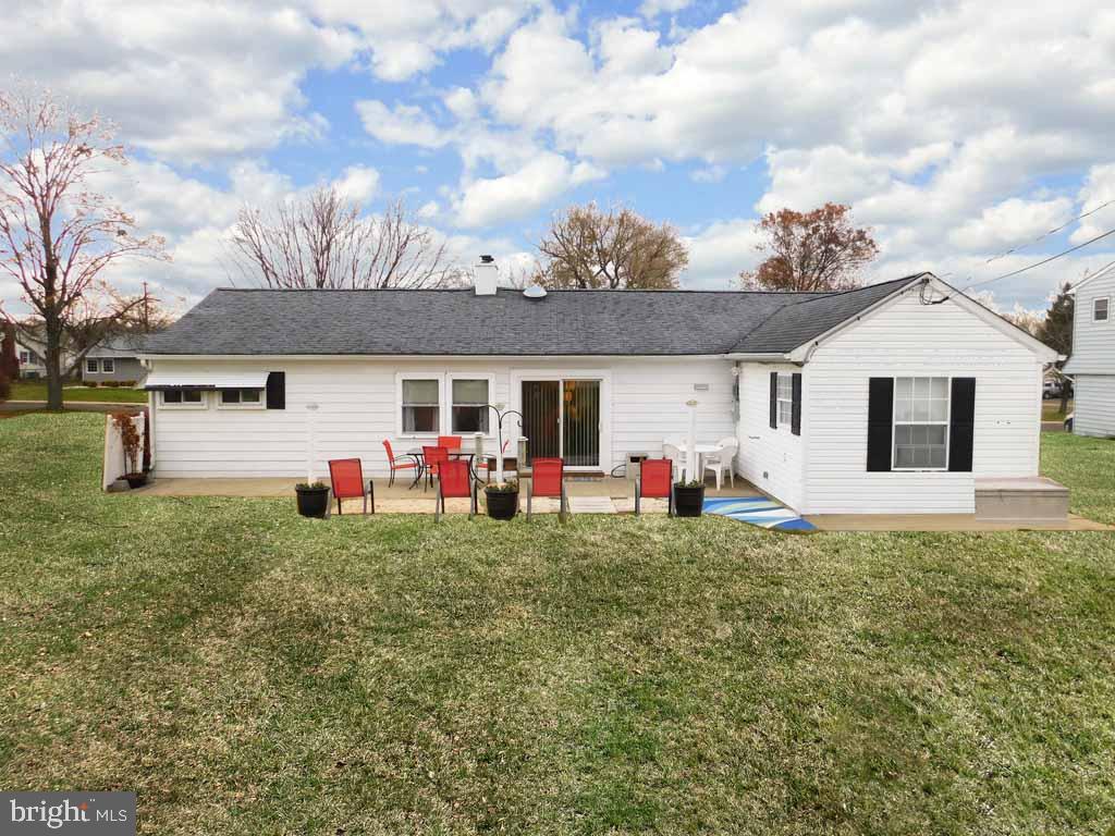 236 Suffolk Road Fairless Hills, PA 19030 - Photo 24 of 26 Gallery Image 24