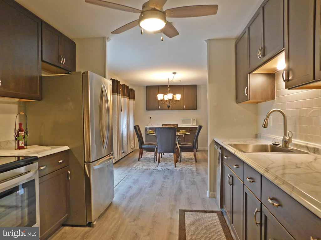 236 Suffolk Road Fairless Hills, PA 19030 - Photo 6 of 26 Gallery Image 6