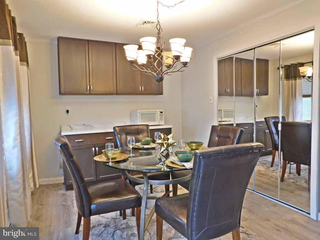 236 Suffolk Road Fairless Hills, PA 19030 - Photo 8 of 26 Gallery Image 8