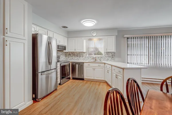 $449,900 | 4 Campion Court, Brick, NJ 08724