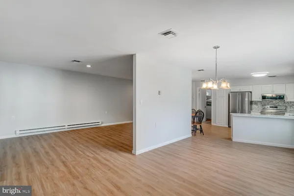 $449,900 | 4 Campion Court, Brick, NJ 08724