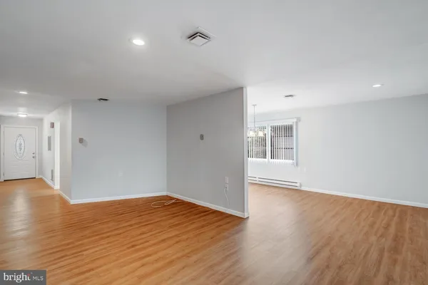 $449,900 | 4 Campion Court, Brick, NJ 08724