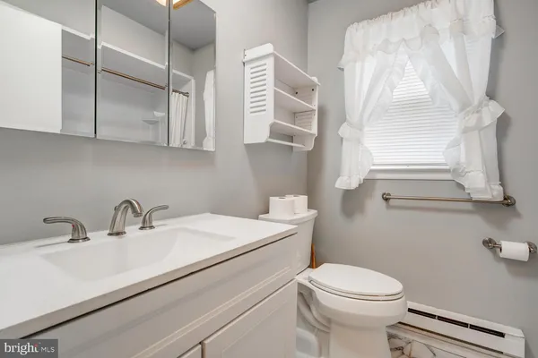 $449,900 | 4 Campion Court, Brick, NJ 08724