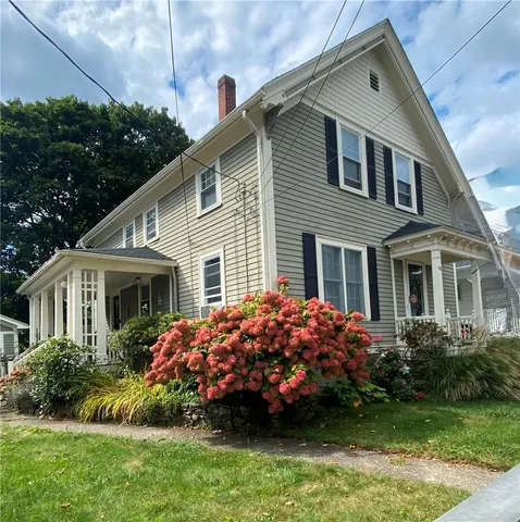 $599,000 | 130 Chapel Street, Lincoln, RI 02865