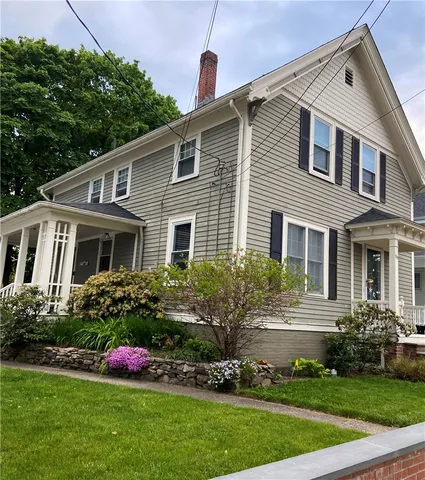 $599,000 | 130 Chapel Street, Lincoln, RI 02865