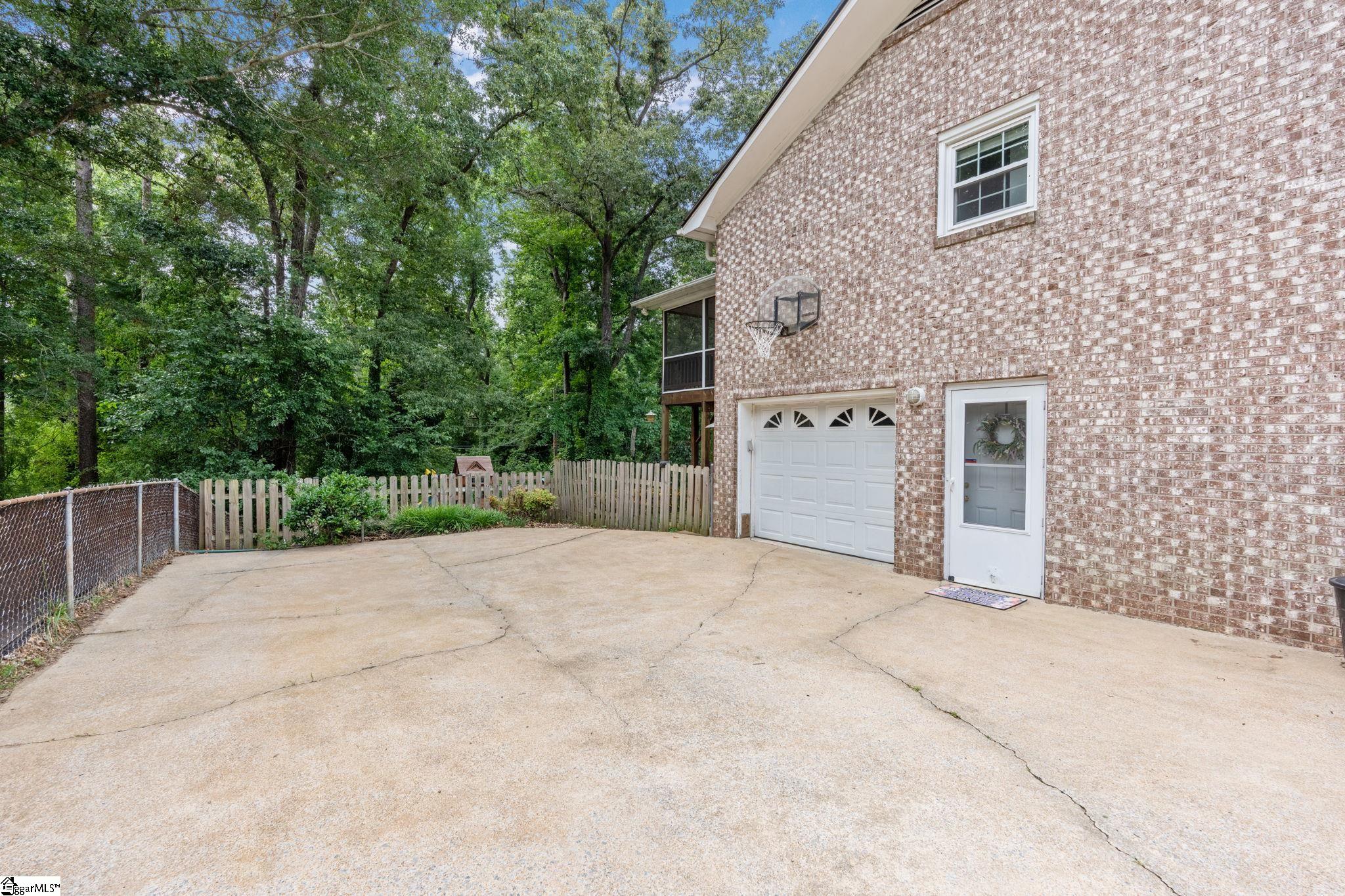 17 Randy Drive Taylors, SC 29687 - Photo 38 of 50