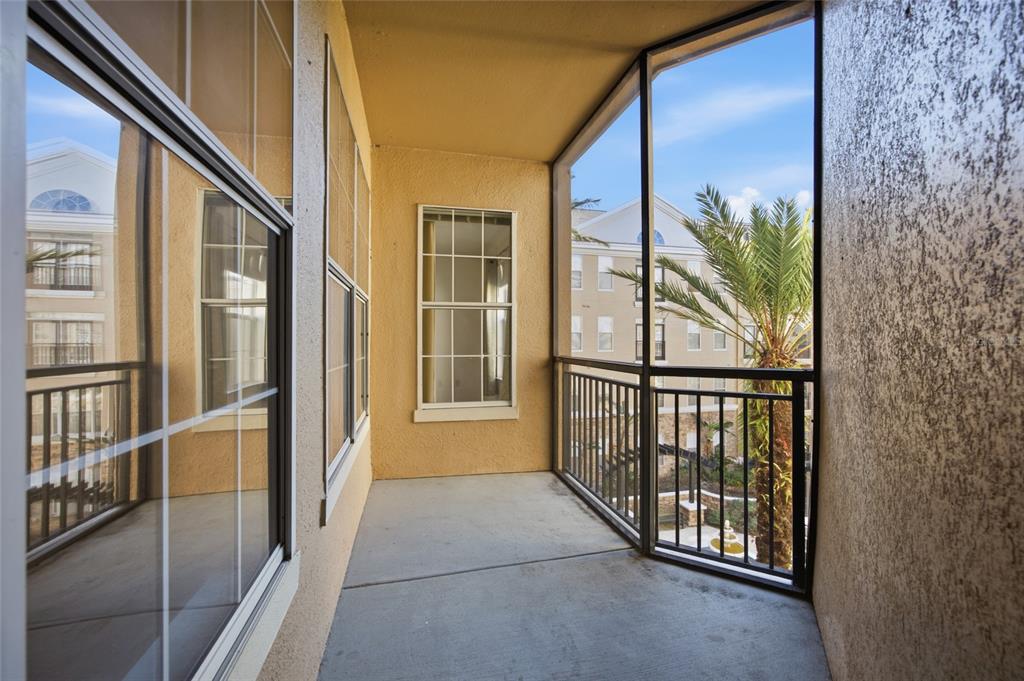 4221 West Spruce Street, Unit 2328 Tampa, FL 33607 - Photo 22 of 40 a view of a balcony