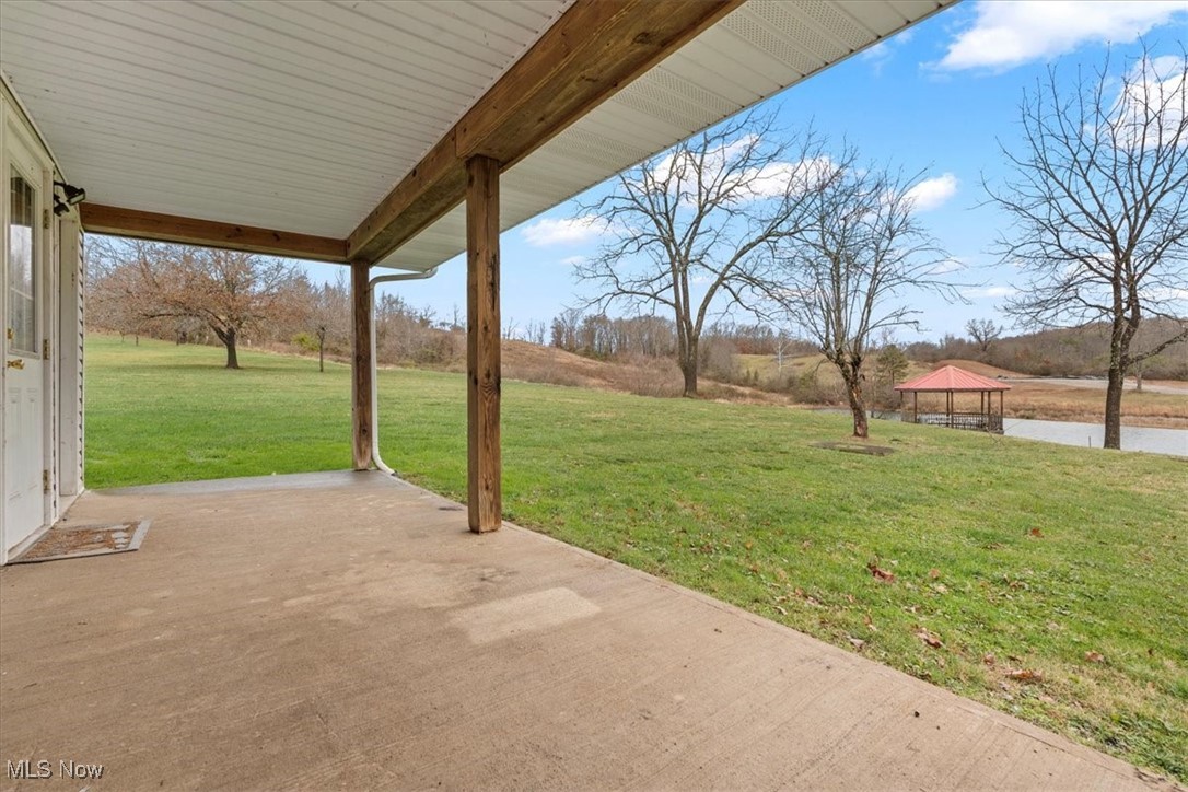 3006 North Cincinnati Ridge Road Coolville, OH 45723 - Photo 34 of 40 20x17 covered back patio