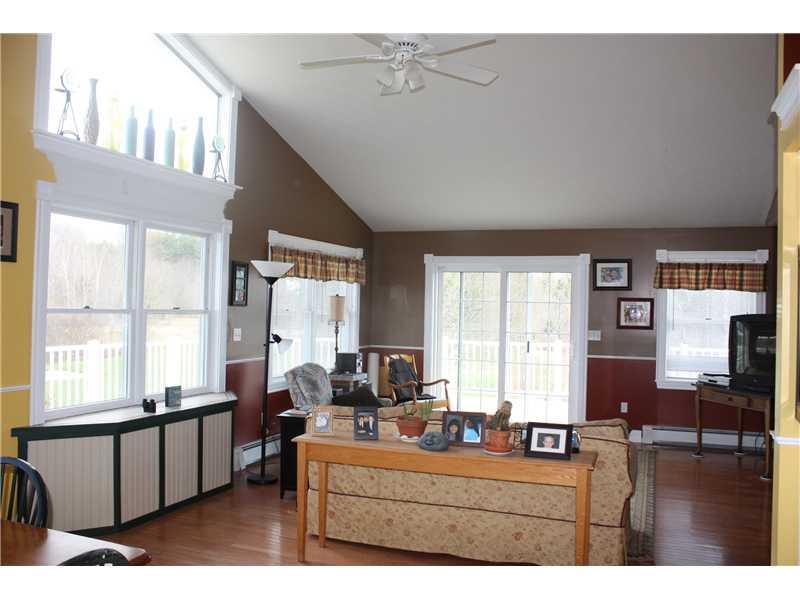 42 Fields Road Sabattus, ME 04280 - Photo 14 of 20 Living Room.