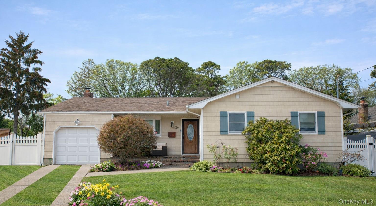 22 Berkshire Road West Babylon, NY 11704 - Photo 1 of 1