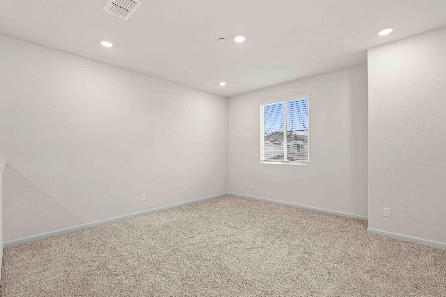 3095 Tower Street Manteca, CA 95337 - Photo 15 of 40 a view of an empty room