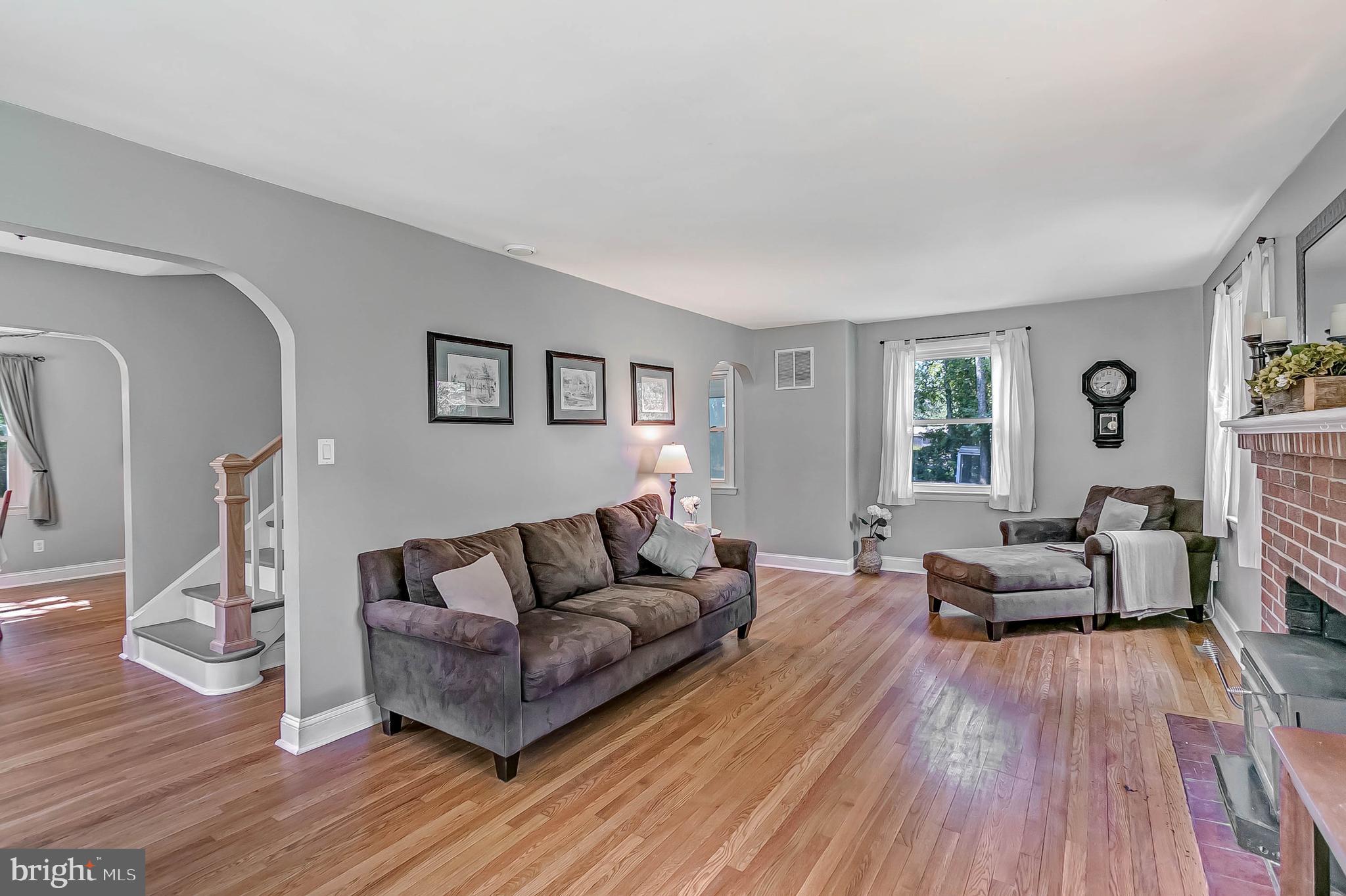 8630 Normal School Road Bowie, MD 20715 - Photo 19 of 51 HARDWOOD THROUGHOUT
