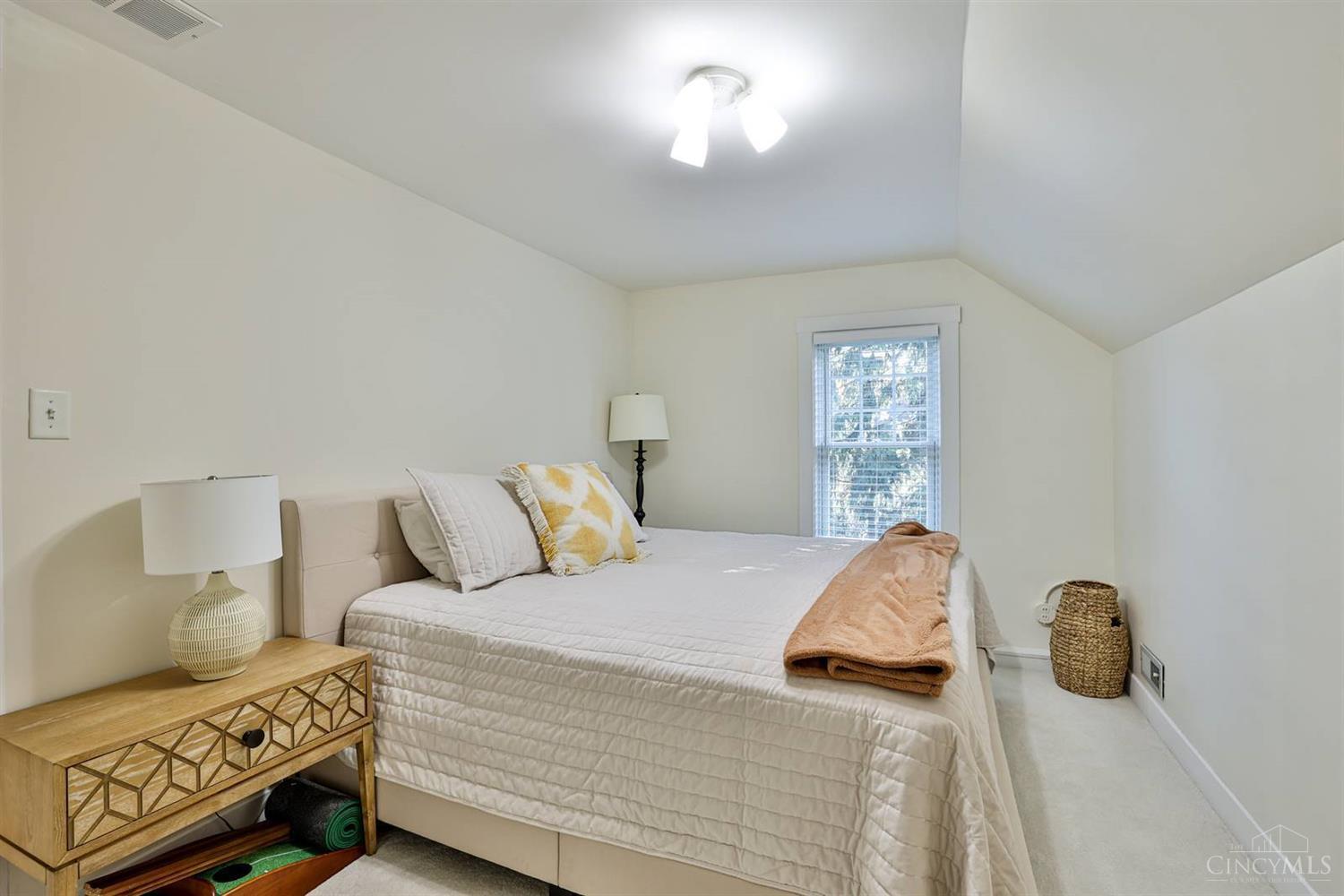1257 Edwards Road Cincinnati, OH 45208 - Photo 27 of 62 Gallery Image 27