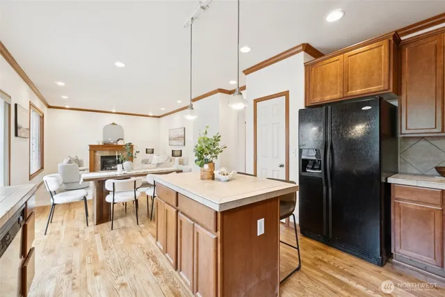 $825,000 | 18231 2nd Place West, Unit A, Bothell, WA 98012