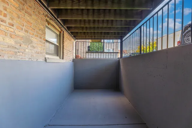 $239,000 | 542 East 44th Street, Unit GARDEN, Chicago, IL 60653