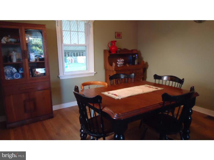 101 Academy Road Hatboro, PA 19040 - Photo 8 of 25 Dining Room