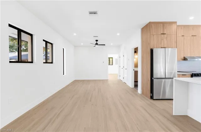 $4,249,500 | 2616 Lakeview Drive, Naples, FL 34112