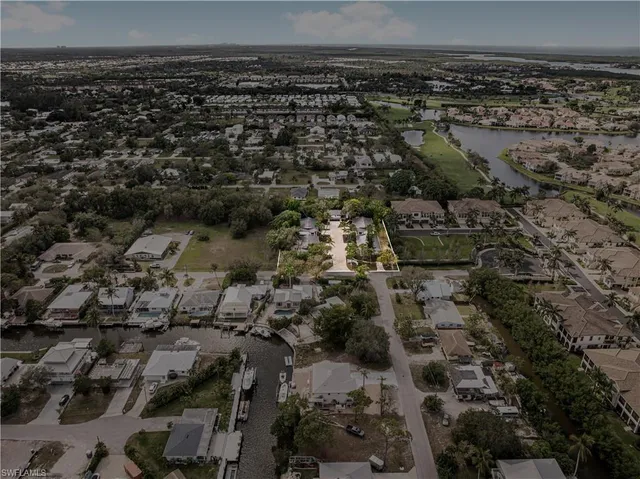 $3,500,000 | 2616 Lakeview Drive, Naples, FL 34112