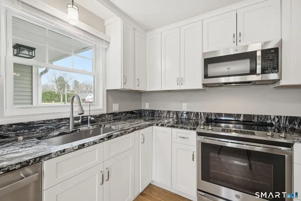 $459,900 | 840 Branch Road, Suffield, CT 06078