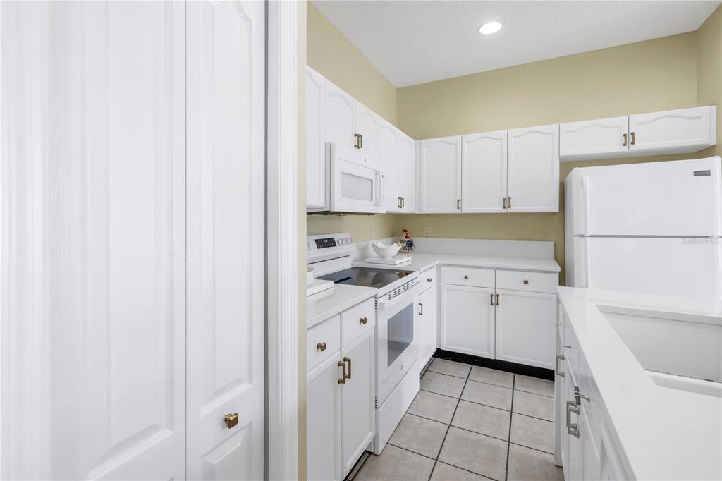 1050 Starkey Road, Unit 2201 Largo, FL 33771 - Photo 39 of 68