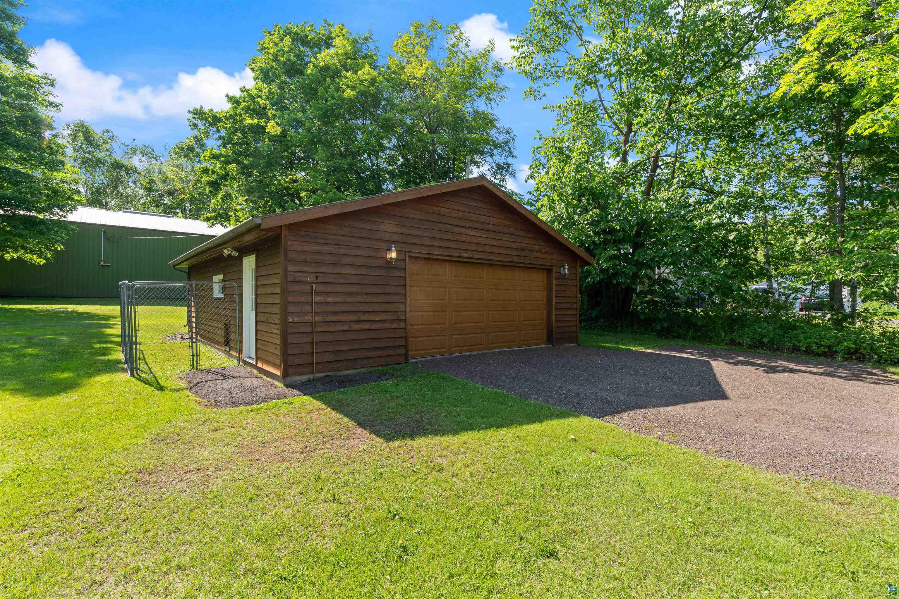 1661 Lavaque Road Proctor, MN 55810 - Photo 4 of 37