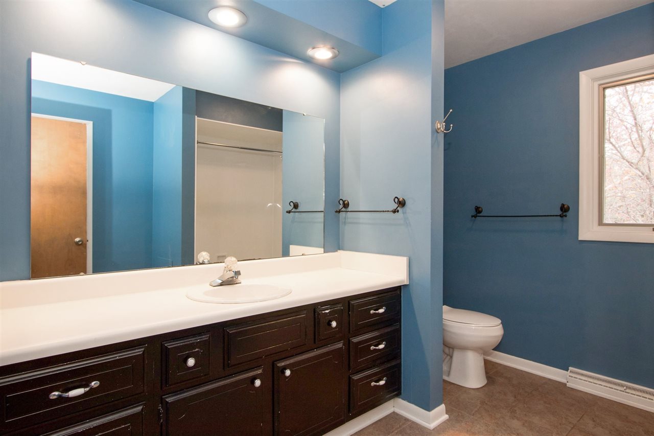 405 Woodlawn Road Long Grove, IA 52756 - Photo 14 of 24 Gallery Image 14