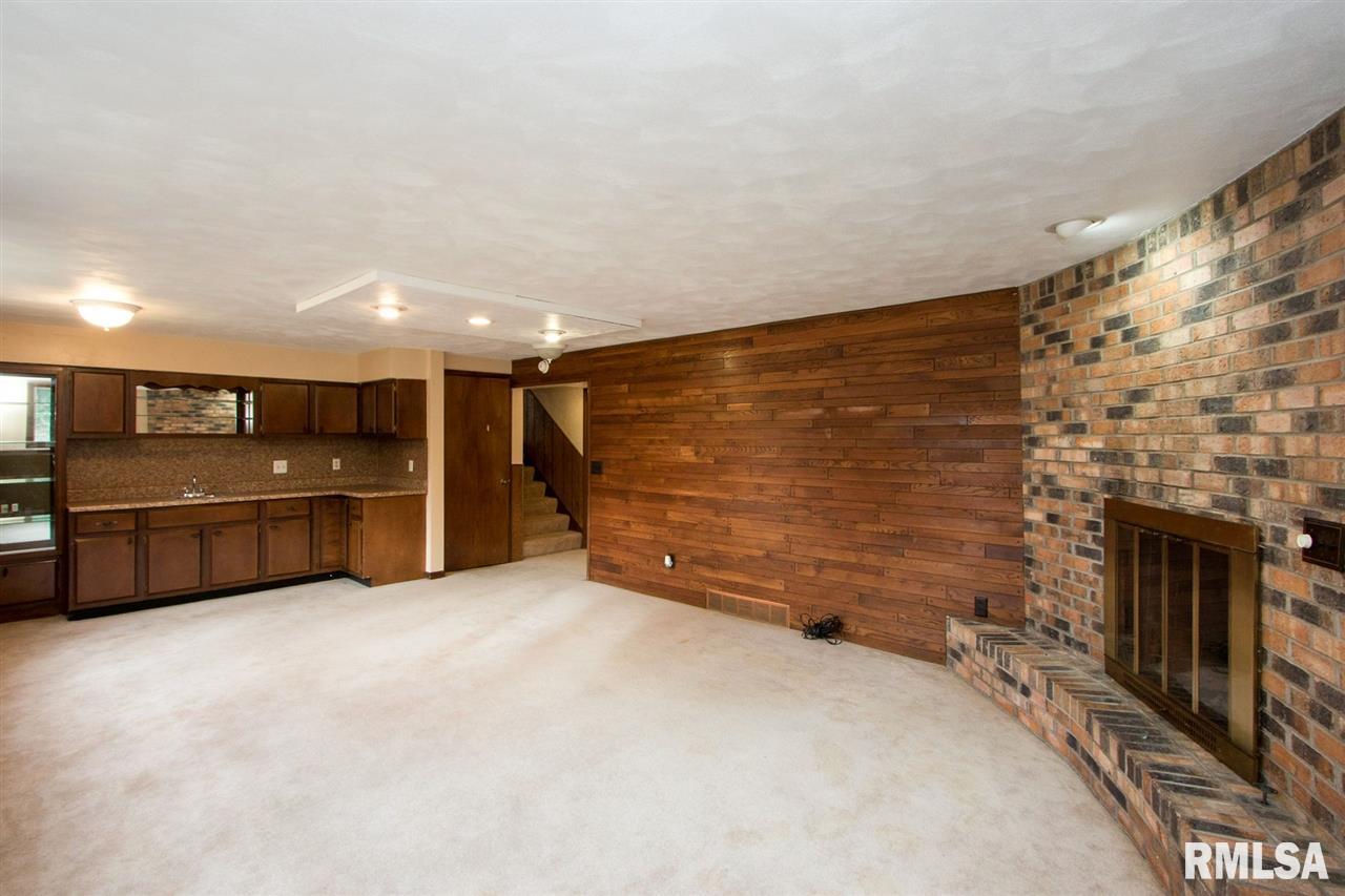 405 Woodlawn Road Long Grove, IA 52756 - Photo 16 of 24 Gallery Image 16