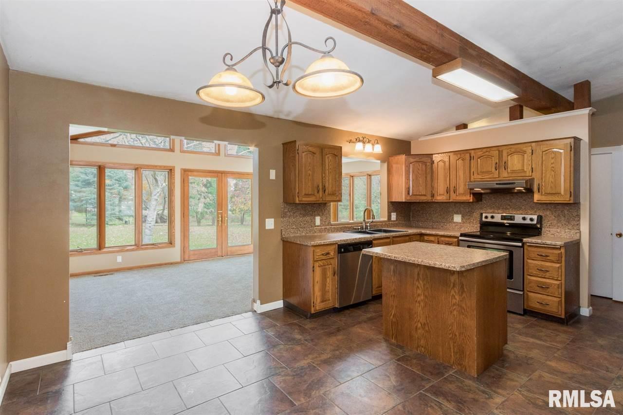 405 Woodlawn Road Long Grove, IA 52756 - Photo 5 of 24 Gallery Image 5