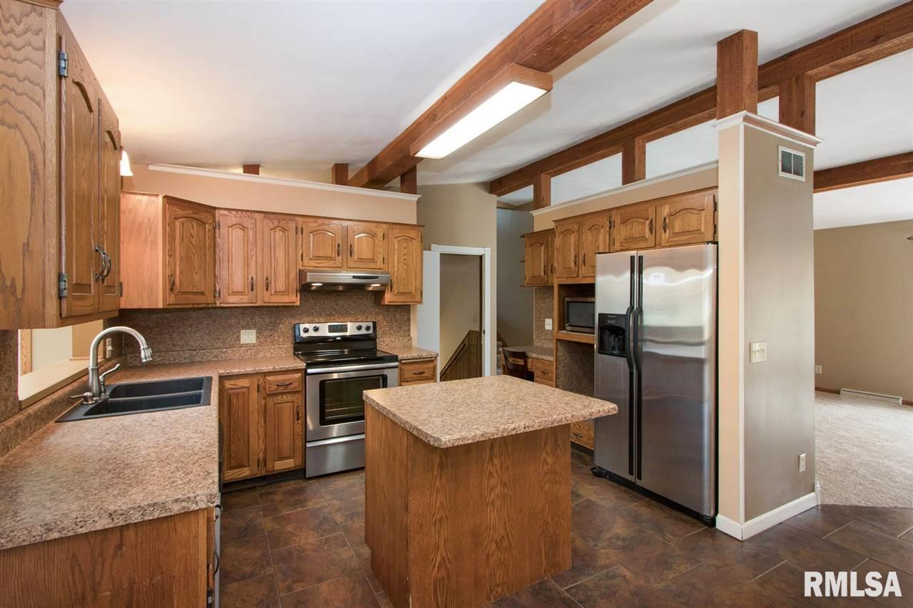 405 Woodlawn Road Long Grove, IA 52756 - Photo 6 of 24 Gallery Image 6