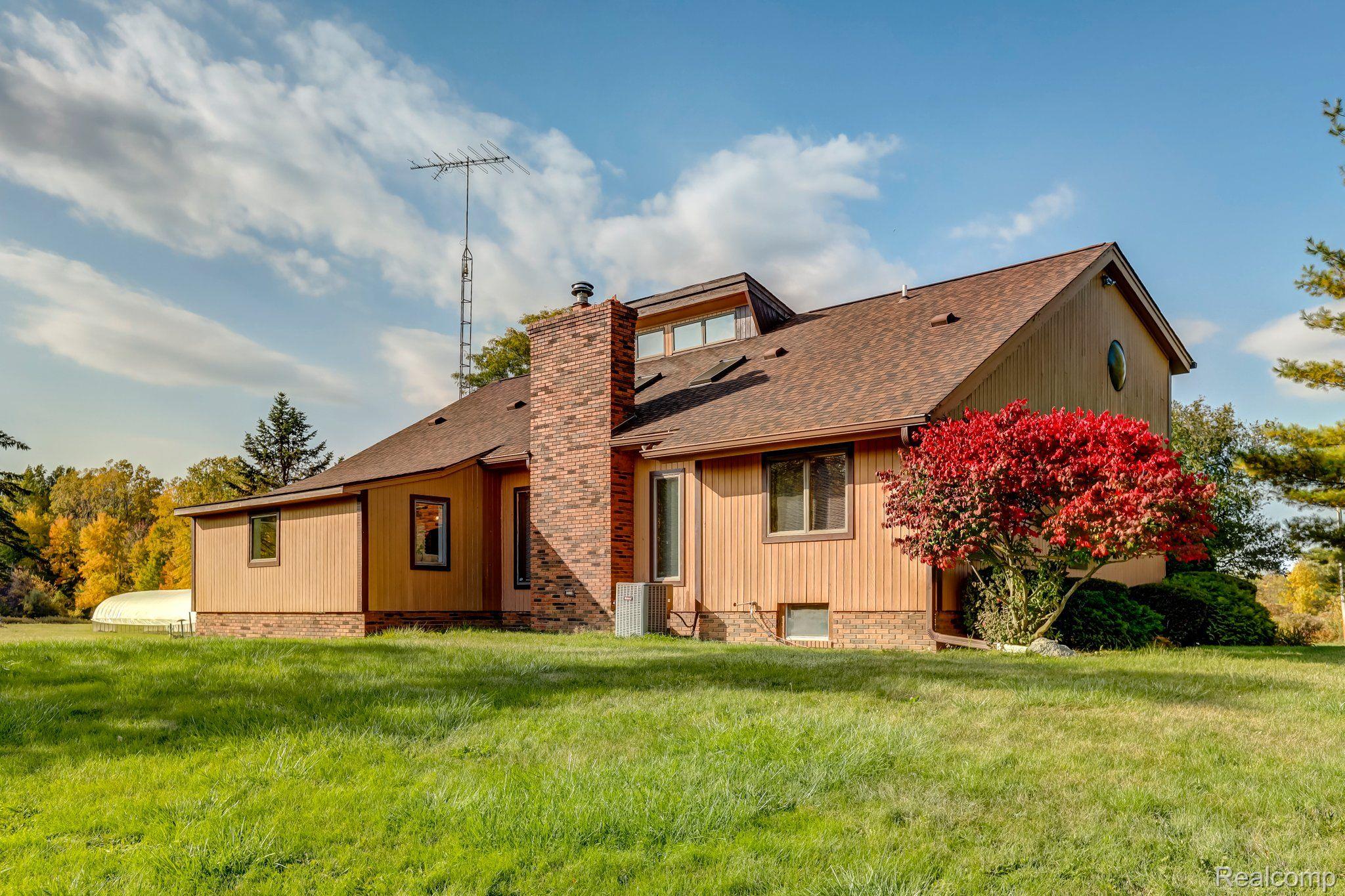 78075 Capac Road Armada, MI 48005 - Photo 2 of 39 Gallery Image 2