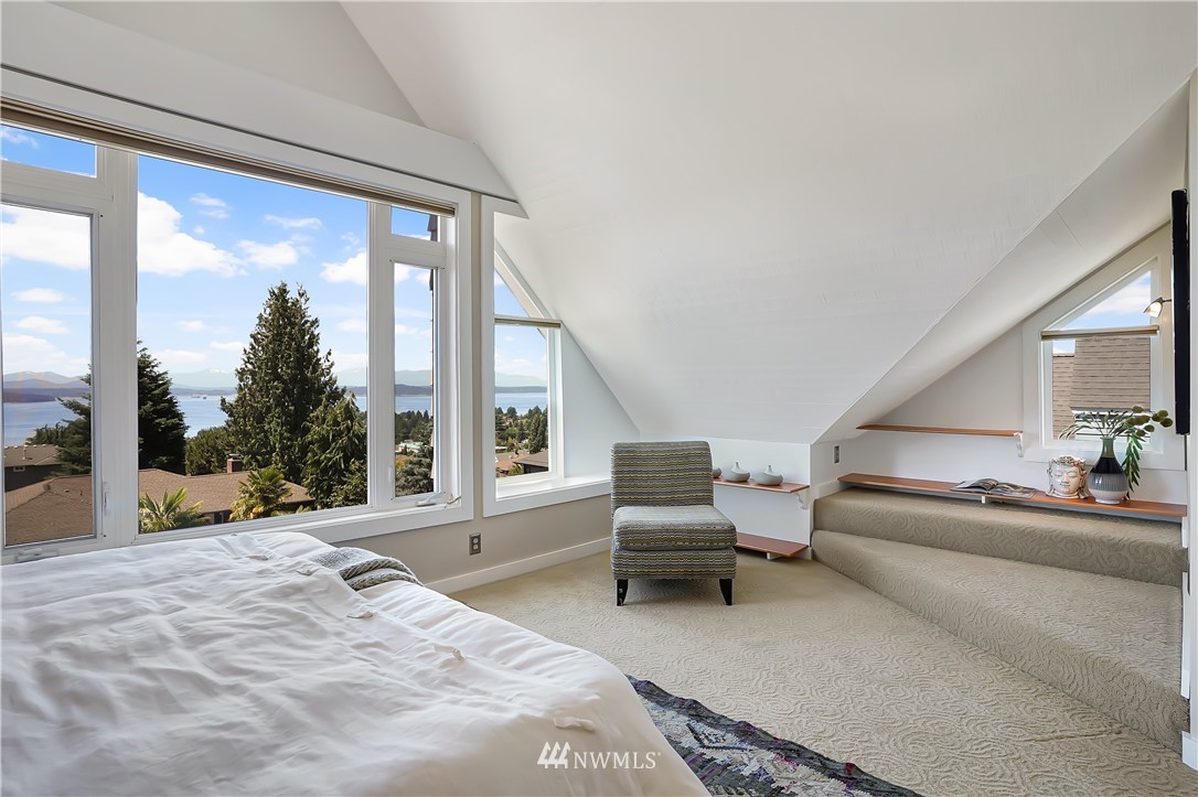 6736 39th Avenue Southwest Seattle, WA 98136 - Photo 17 of 32 Gallery Image 17
