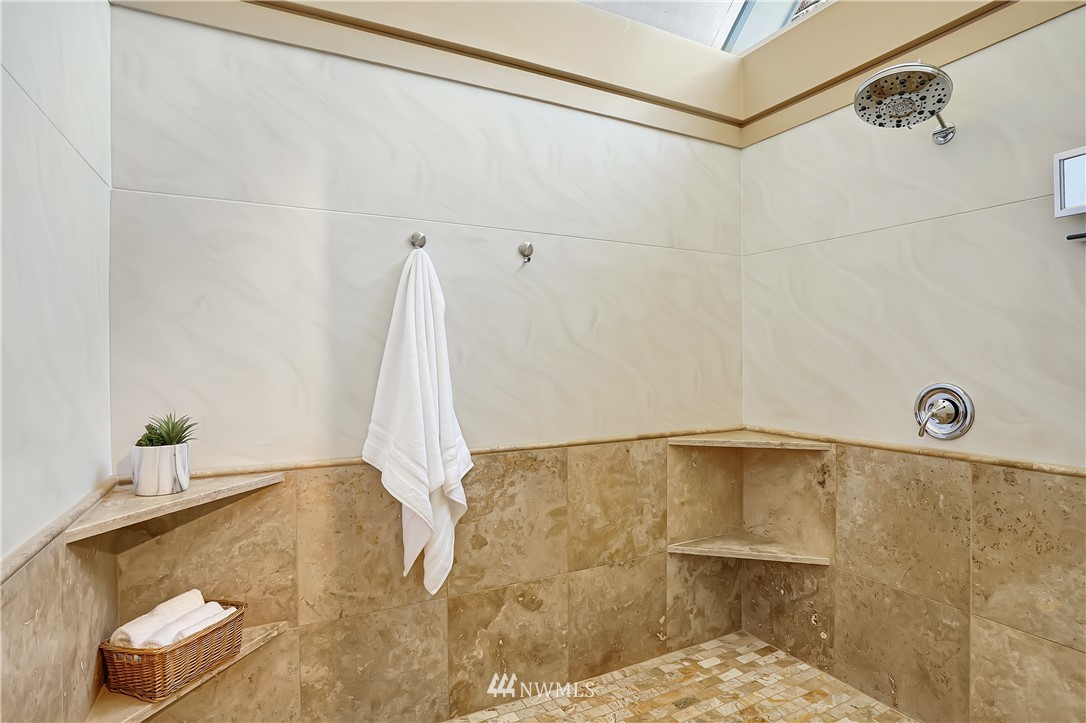 6736 39th Avenue Southwest Seattle, WA 98136 - Photo 19 of 32 Gallery Image 19