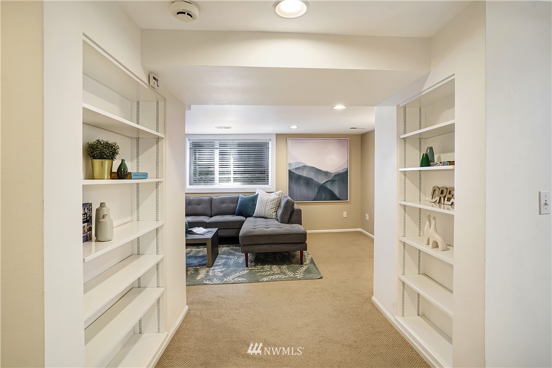 6736 39th Avenue Southwest Seattle, WA 98136 - Photo 21 of 32 Gallery Image 21