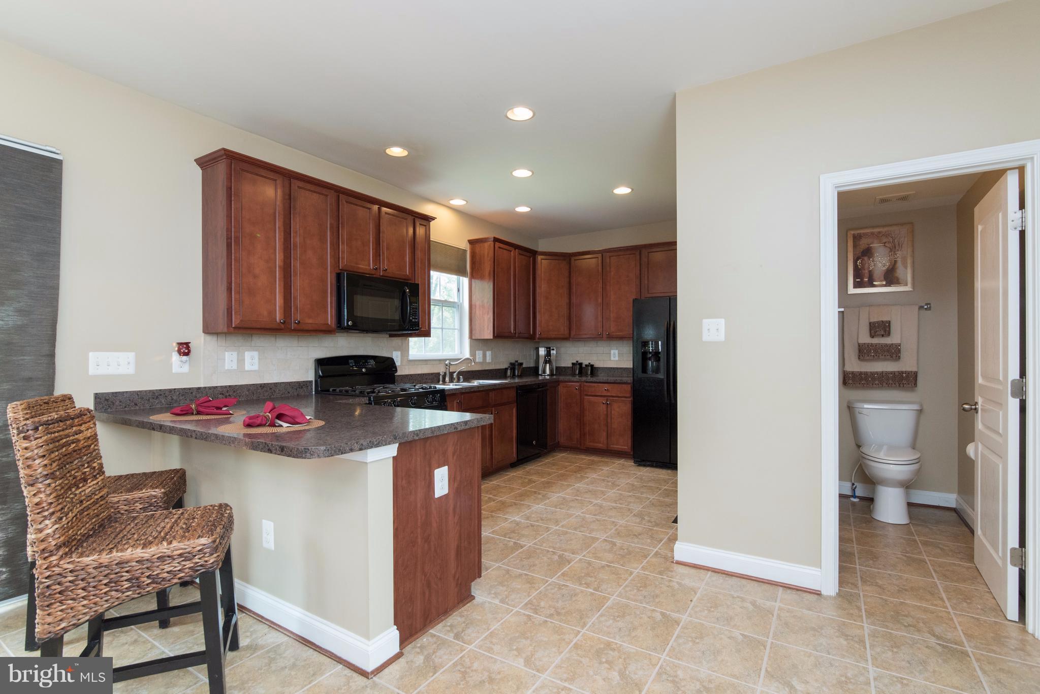6317 Seton Ridge Drive Baltimore, MD 21207 - Photo 8 of 30 Kitchen