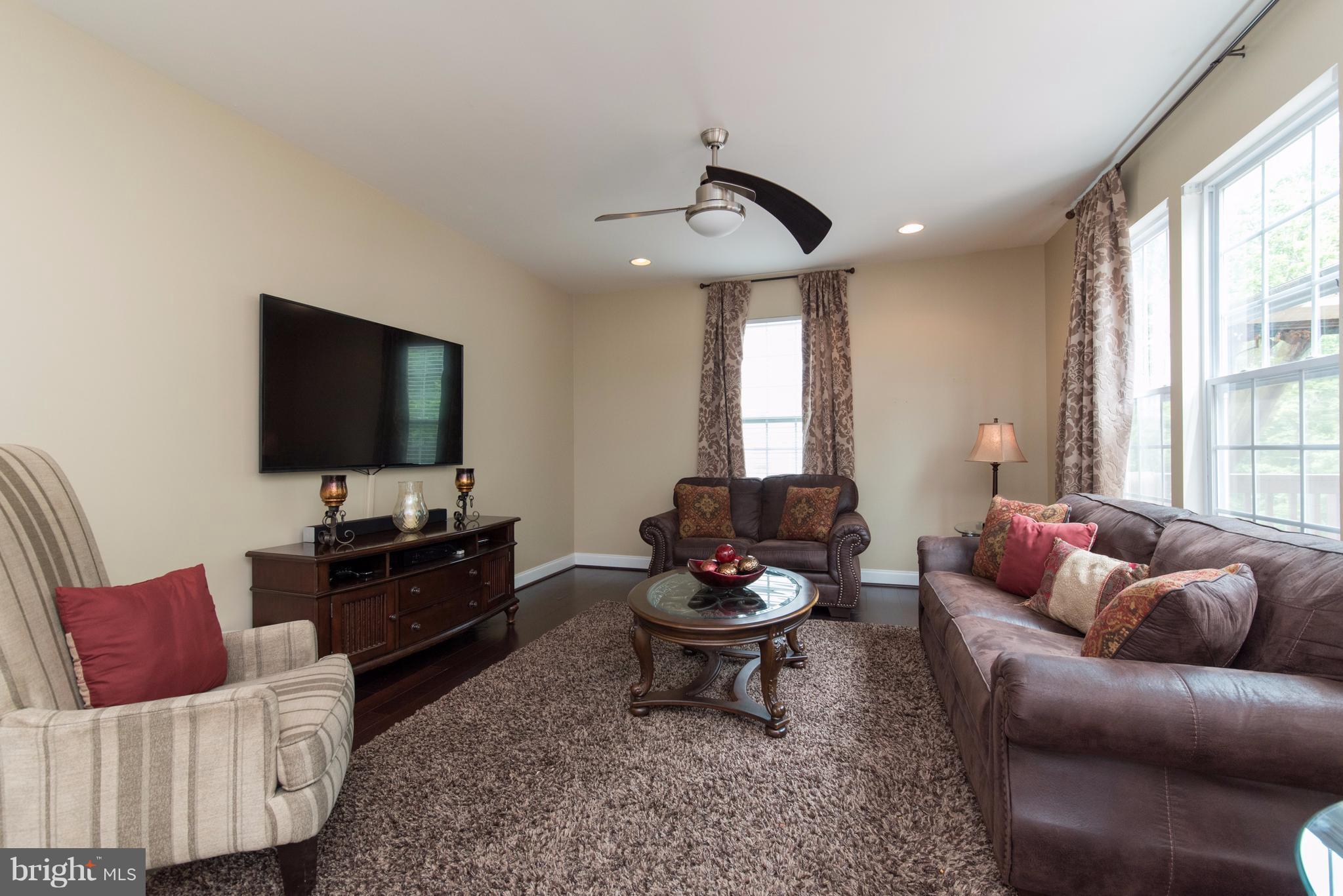 6317 Seton Ridge Drive Baltimore, MD 21207 - Photo 9 of 30 Family Room