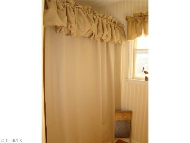 3322 Gallimore Dairy Road Denton, NC 27239 - Photo 13 of 16 Bath. Hall Bath- Tub & Shower
