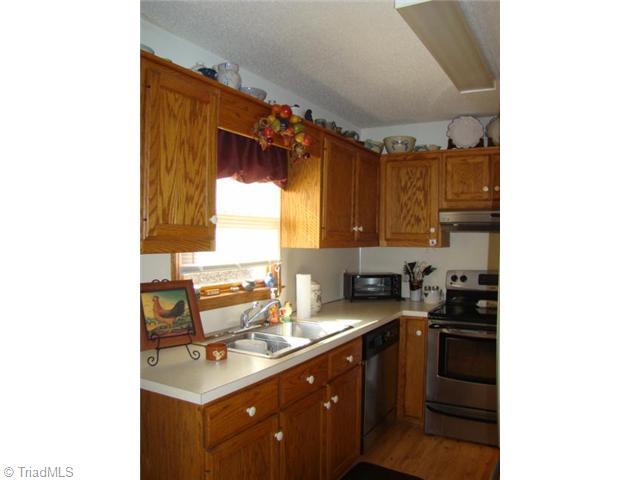 3322 Gallimore Dairy Road Denton, NC 27239 - Photo 4 of 16 Kitchen.