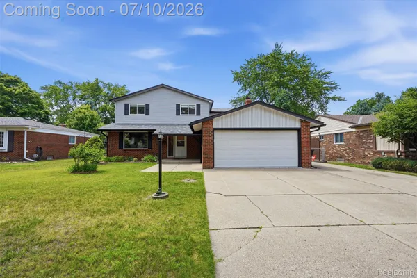 $475,000 | 14385 Pere Street, Livonia, MI 48154