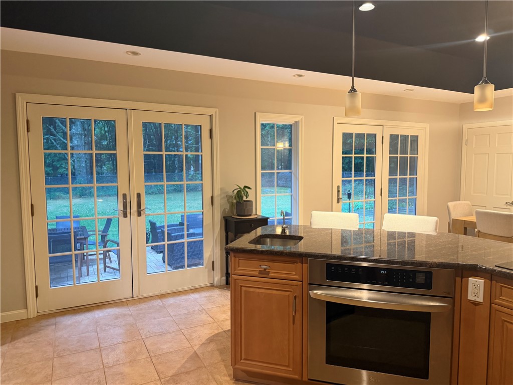 3720 Division Road East Greenwich, RI 02818 - Photo 17 of 38