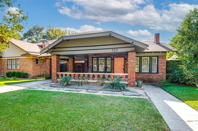 $865,000 | 723 Skillman Street, Dallas, TX 75214