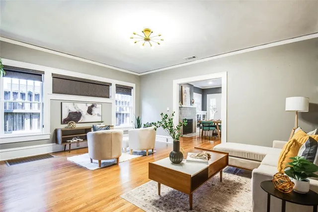 $865,000 | 723 Skillman Street, Dallas, TX 75214