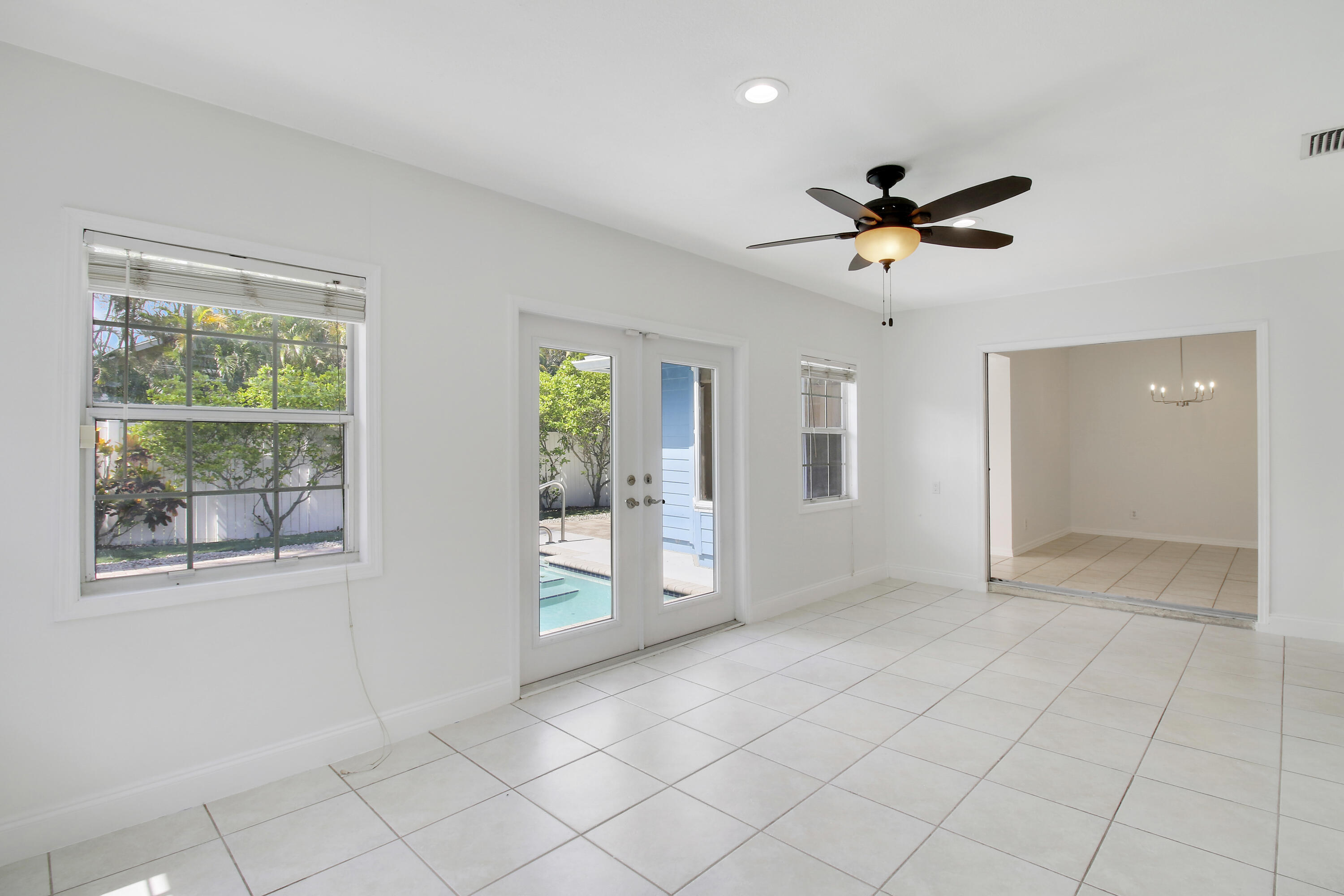 6118 Barbara Street Jupiter, FL 33458 - Photo 10 of 30 House-8