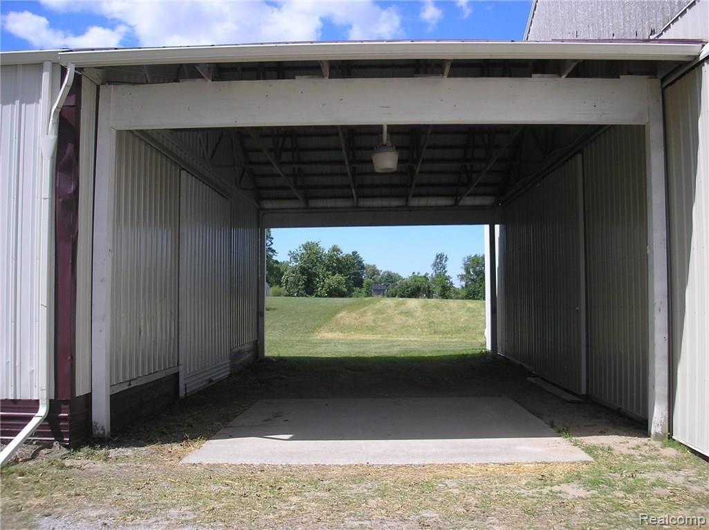 2265 South Ringle Road Vassar, MI 48768 - Photo 13 of 26 wastrosiville horse stalls 2.jpg