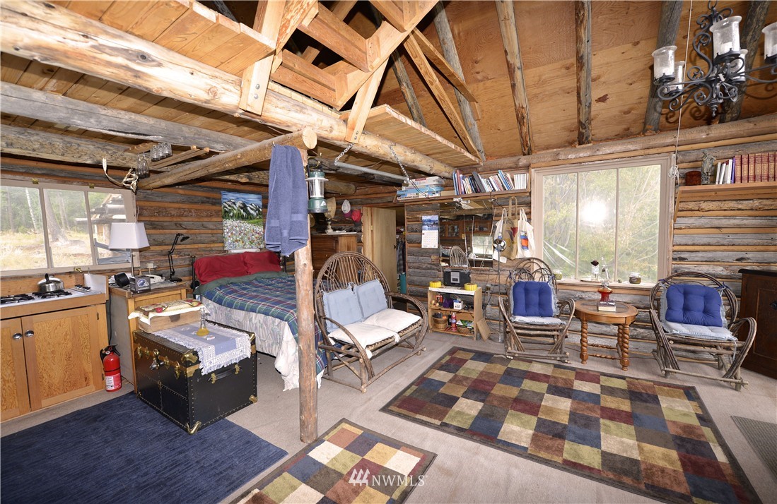 8 Eklund Road Winthrop, WA 98862 - Photo 8 of 21 Gallery Image 8