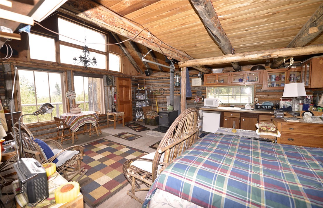 8 Eklund Road Winthrop, WA 98862 - Photo 9 of 21 Gallery Image 9