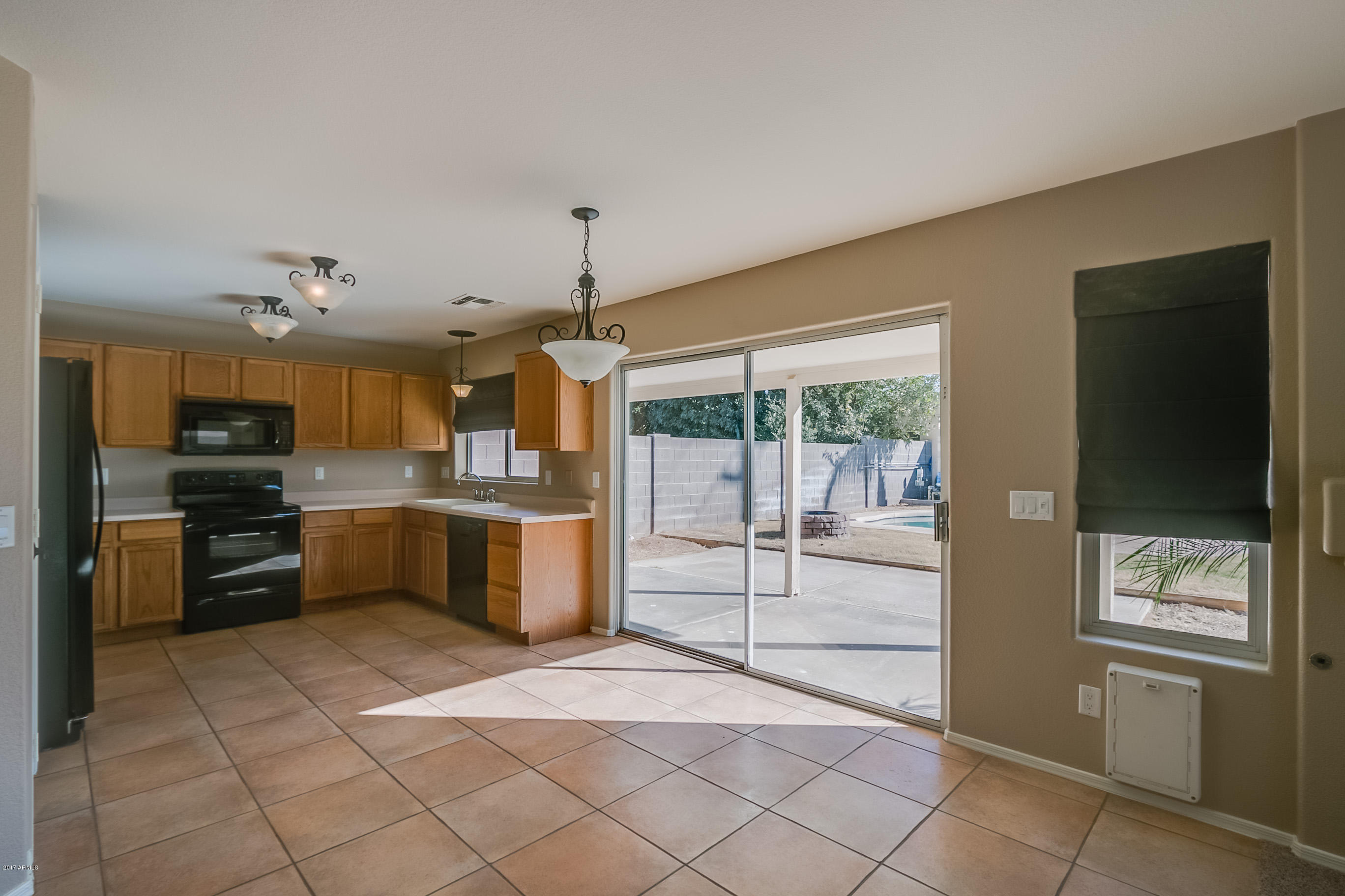 685 North Joshua Tree Lane Gilbert, AZ 85234 - Photo 5 of 23 Joshua-8