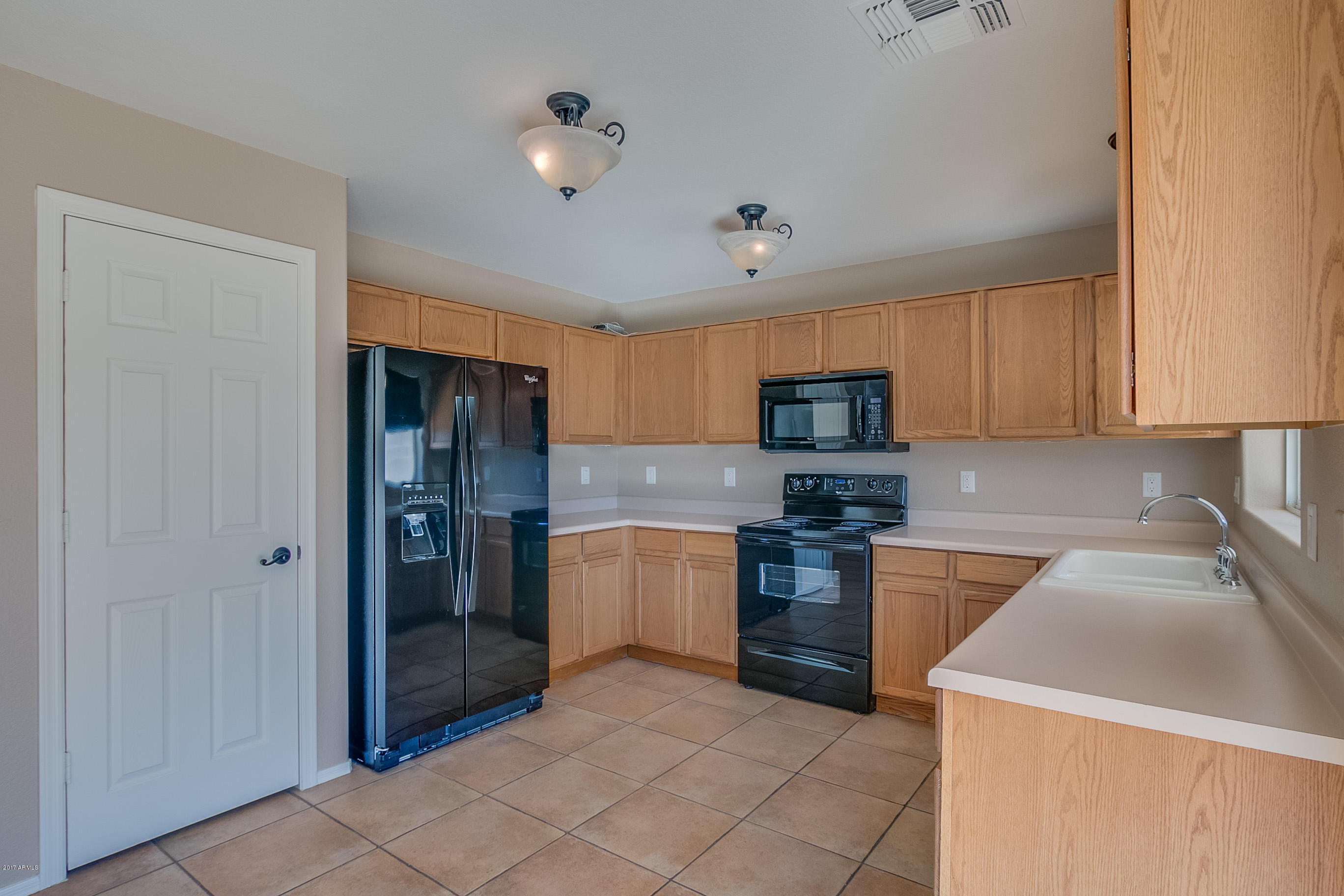685 North Joshua Tree Lane Gilbert, AZ 85234 - Photo 6 of 23 Joshua-10