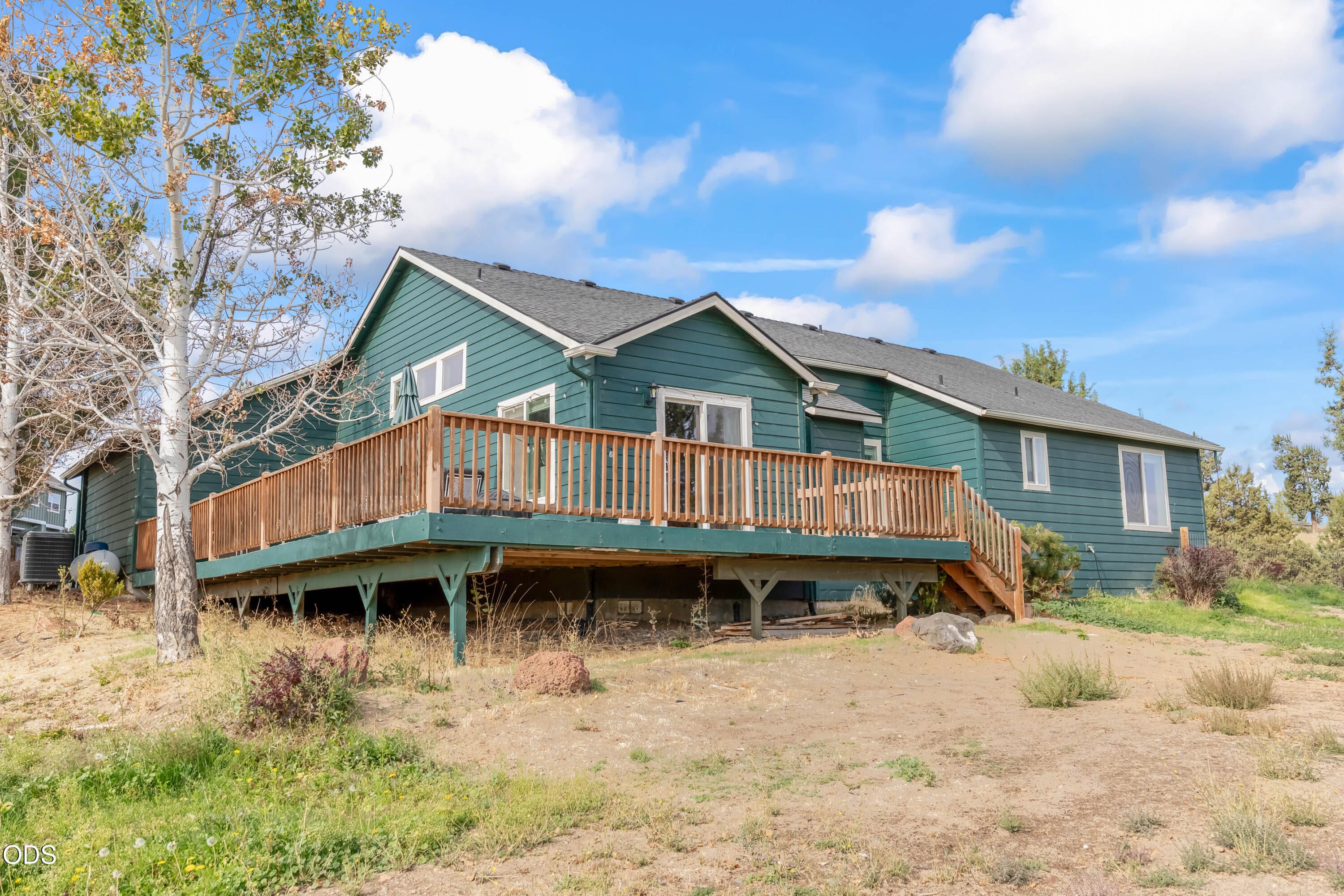 324 Southeast Barber Road Madras, OR 97741 - Photo 9 of 11 Gallery Image 9