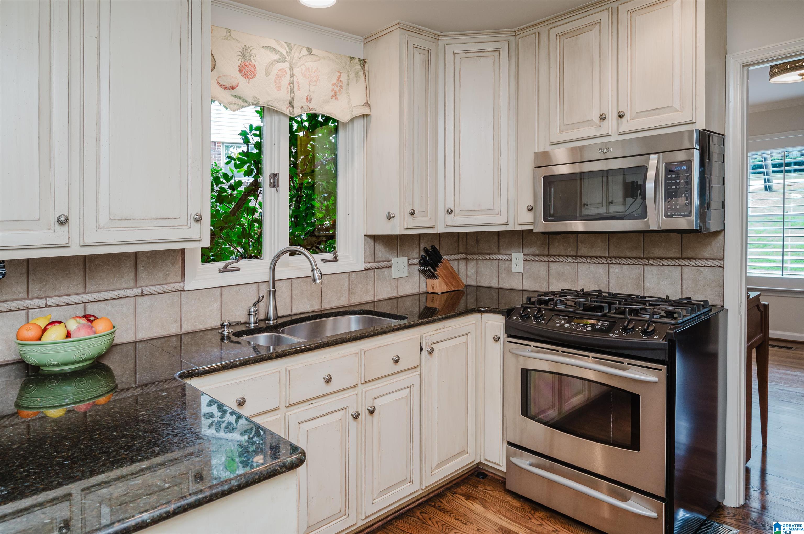 2331 Deerwood Road Birmingham, AL 35216 - Photo 11 of 57
