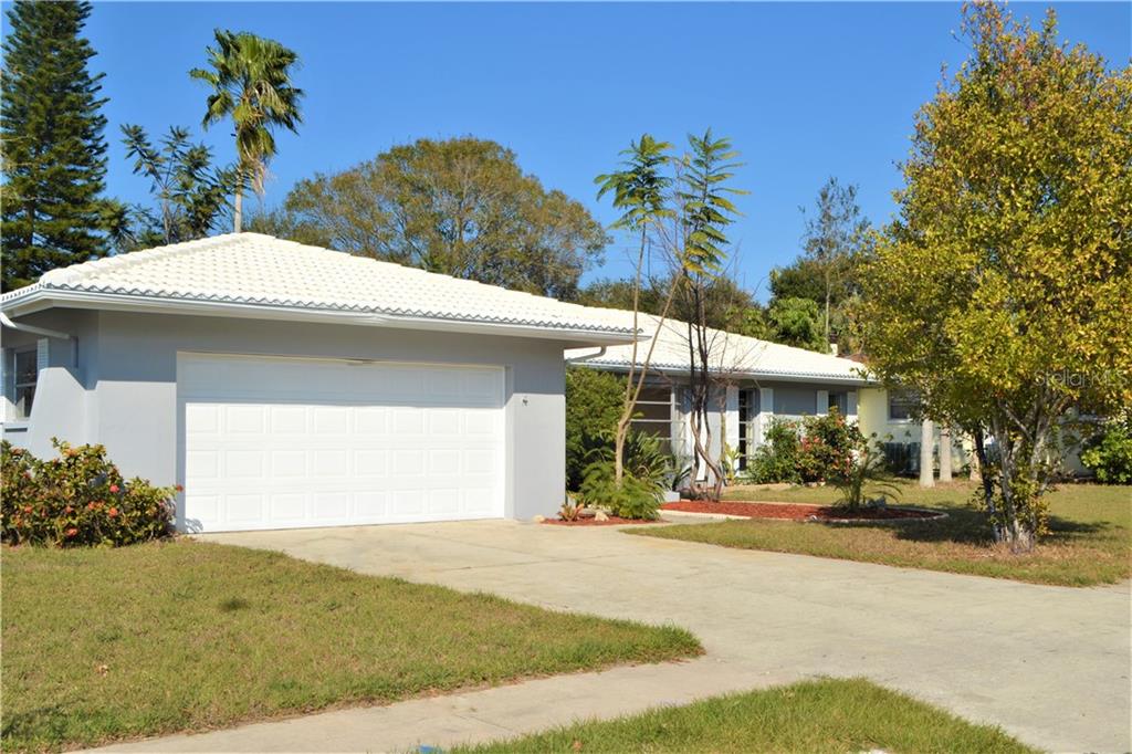 1060 McCarty Street Dunedin, FL 34698 - Photo 1 of 1